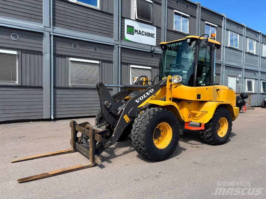Volvo L 30 G Kolesové nakladače
