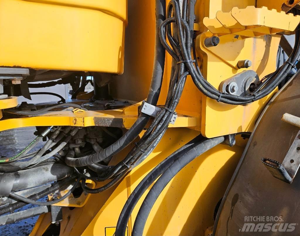 Volvo L 90 H Kolesové nakladače