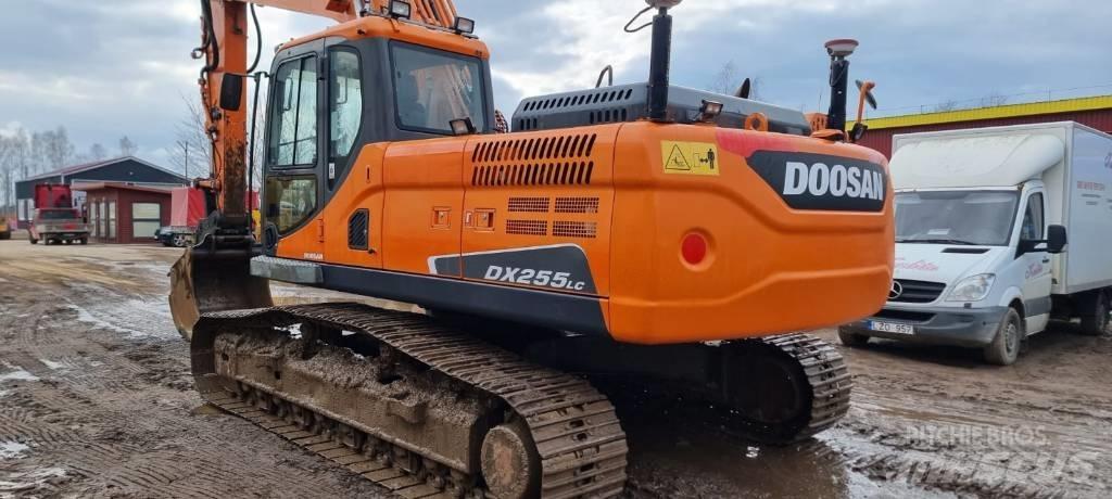 Doosan DX 255 LC-3 Pásové rýpadlá