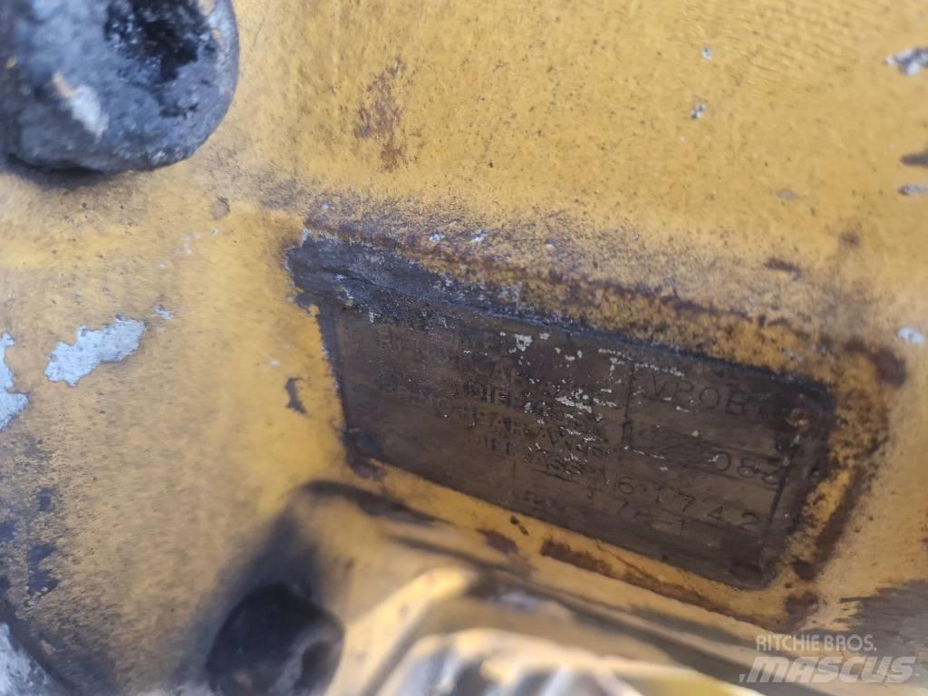 Volvo A25C Nápravy