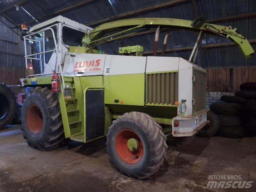 CLAAS Jaguar 690 Samochodné kosačky