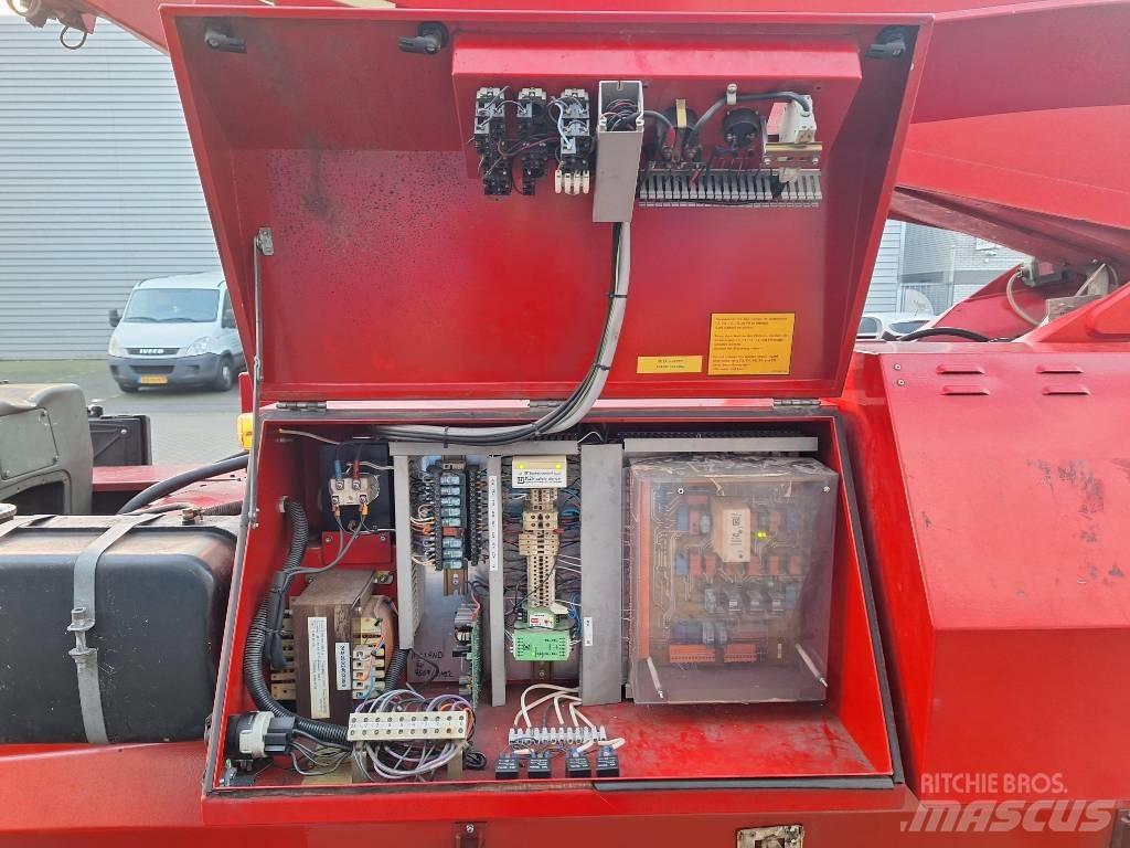 Denka-Lift DL 25 Prívesové plošiny