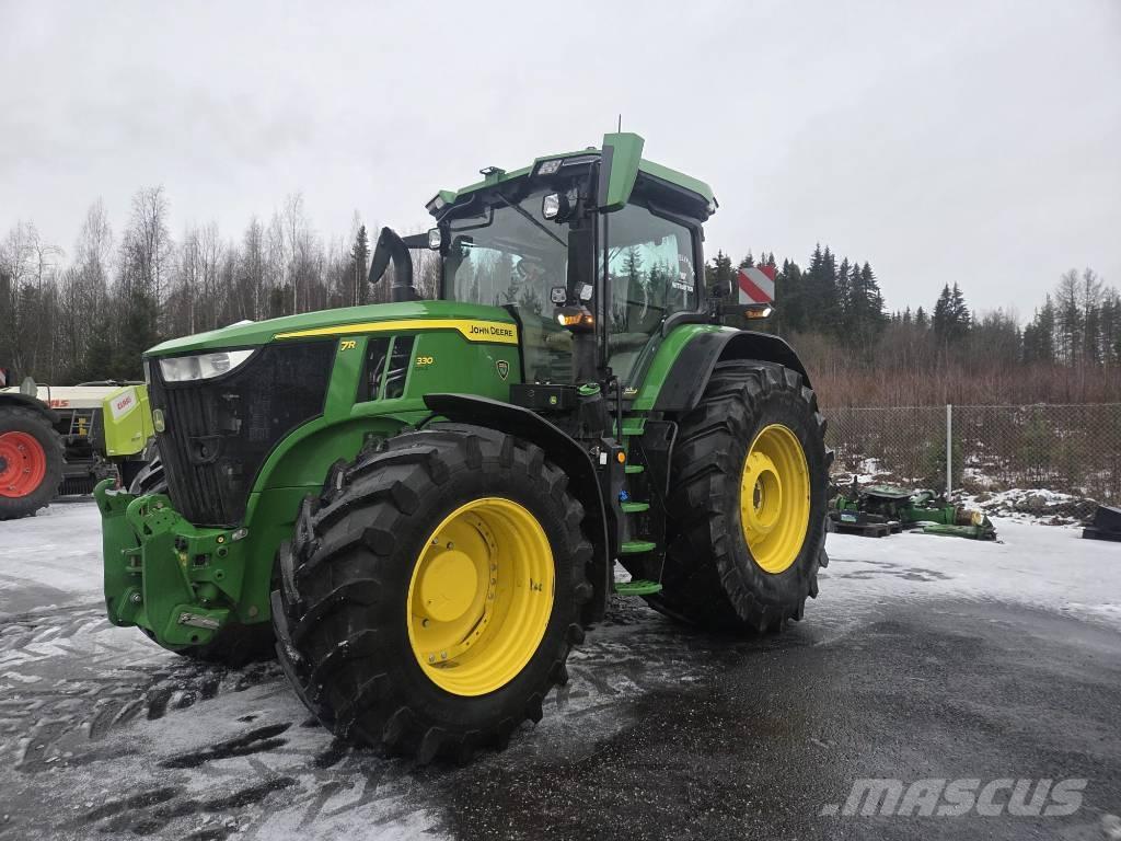 John Deere 7R 330 Traktory