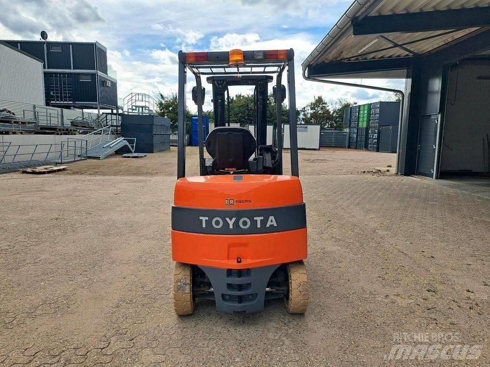 Toyota 7FBMF25 Stavebníctvo - ostatné