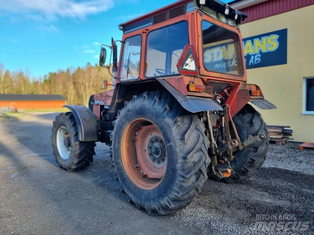 Valmet 2005-4 Traktory