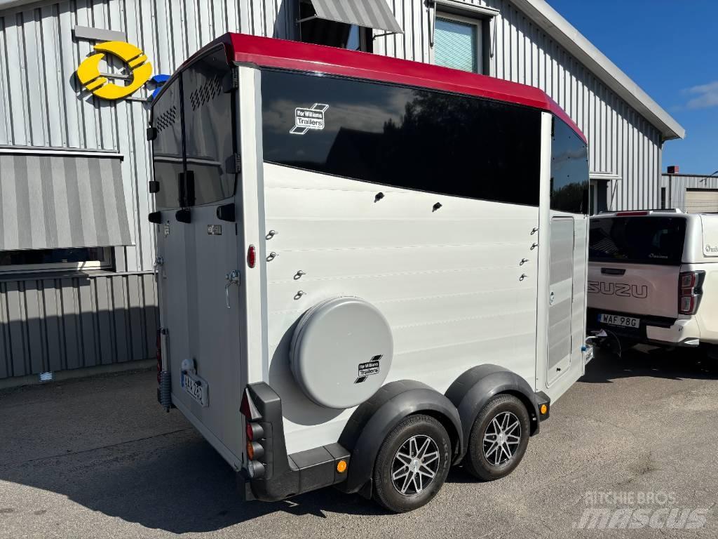 Ifor Williams HBX511 Prívesy na prepravu zvierat