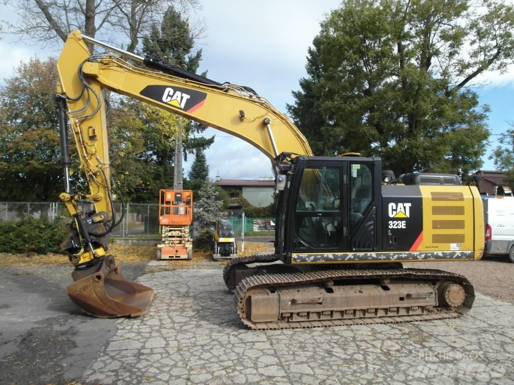 CAT 323 EL Pásové rýpadlá