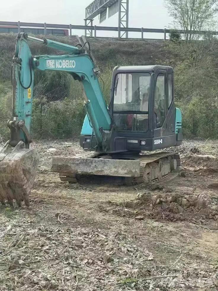 Kobelco SK60 Pásové rýpadlá