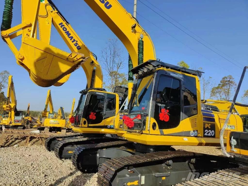Komatsu PC 220-8 Pásové rýpadlá