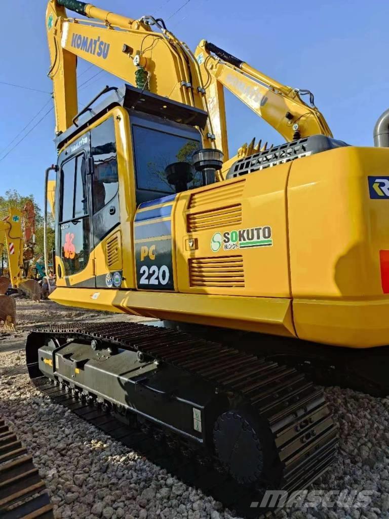 Komatsu PC 220-8 Pásové rýpadlá