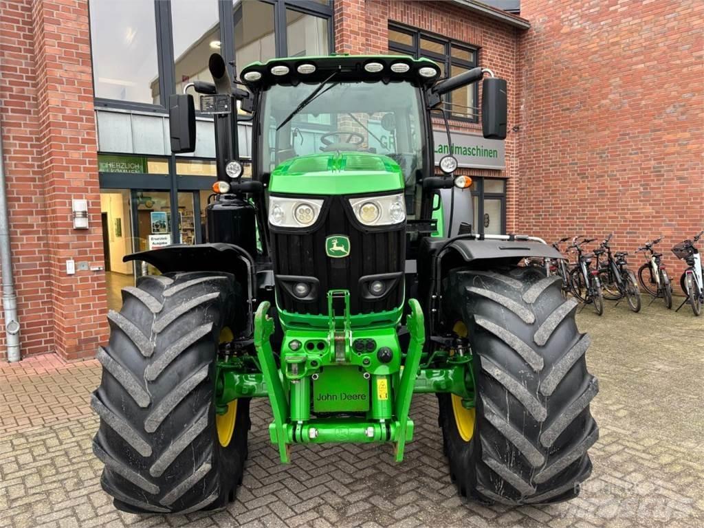 John Deere 6175R Traktory