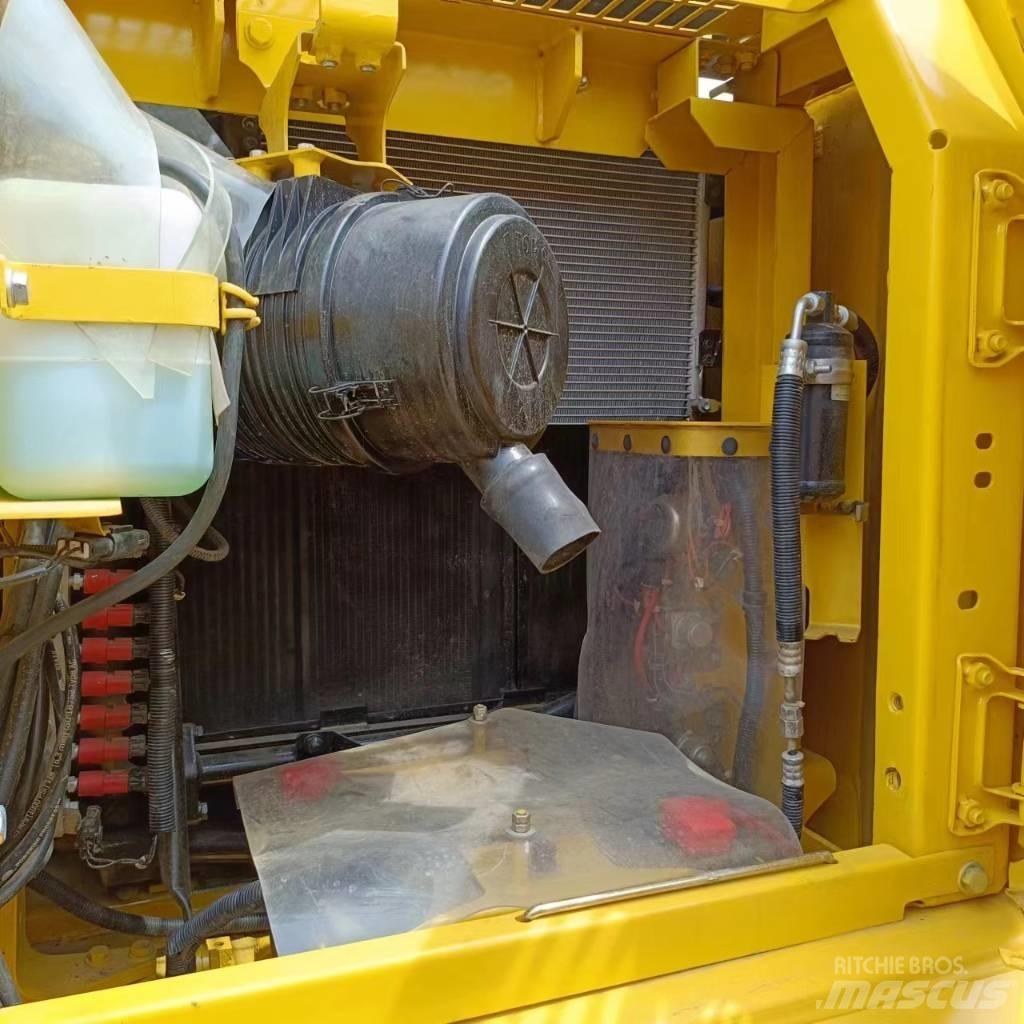 Komatsu PC 130 Pásové rýpadlá