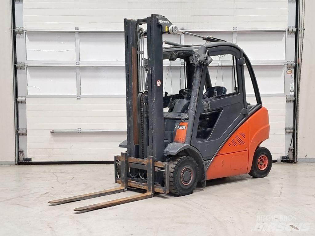 Linde H25D-01 Dieselové vozíky