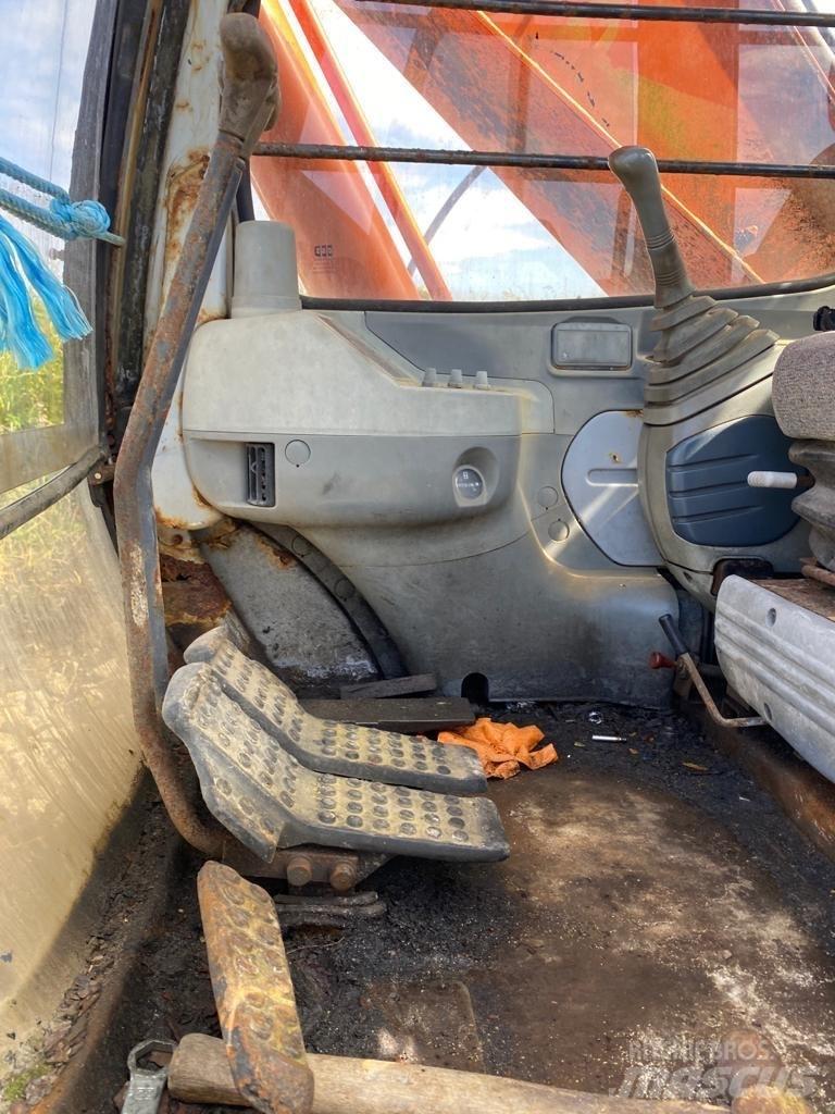 Hitachi EX 200-5 Pásové rýpadlá