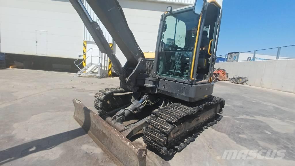 Volvo ECR 88 D Pásové rýpadlá