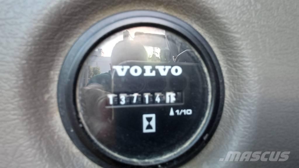 Volvo ECR 88 D Pásové rýpadlá