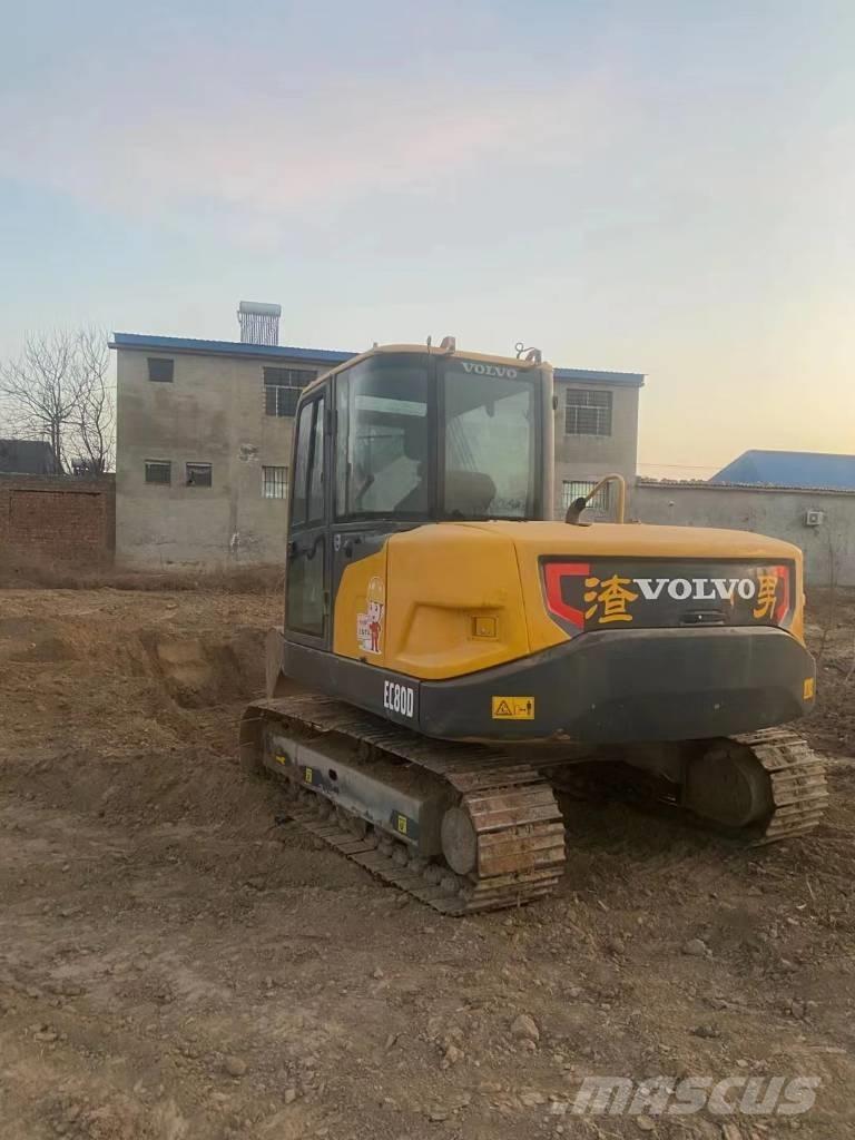 Volvo EC80D Midi rýpadlá 7 t - 12 t