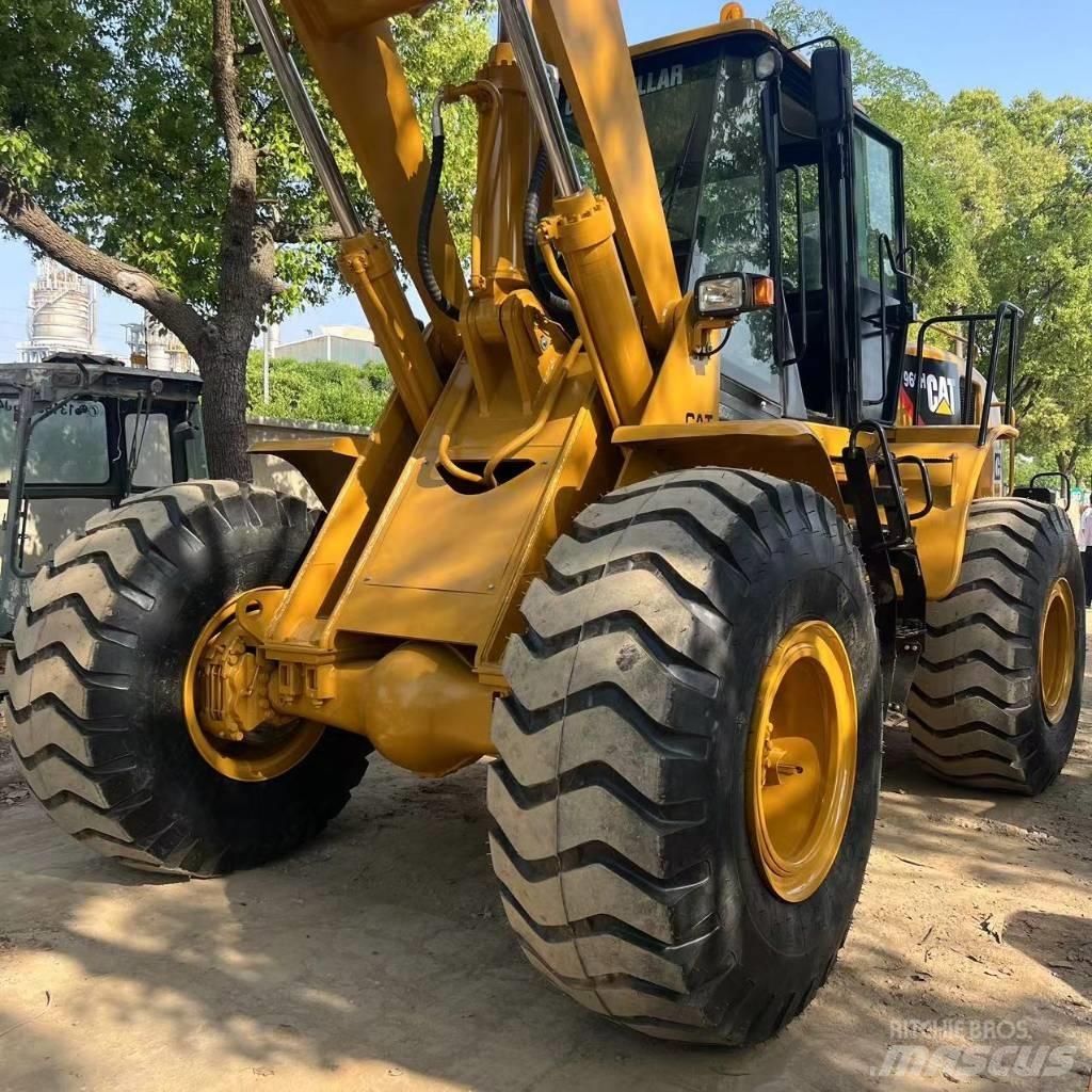 CAT 966 H Kolesové nakladače