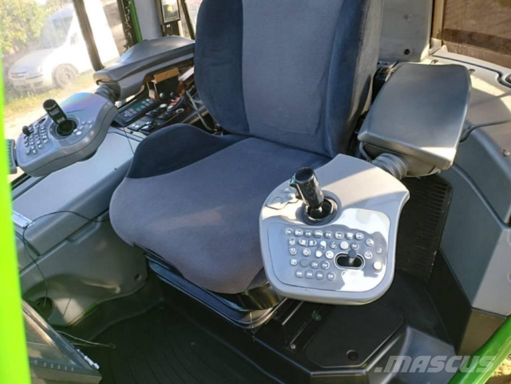 John Deere 1110 E Lesné traktory