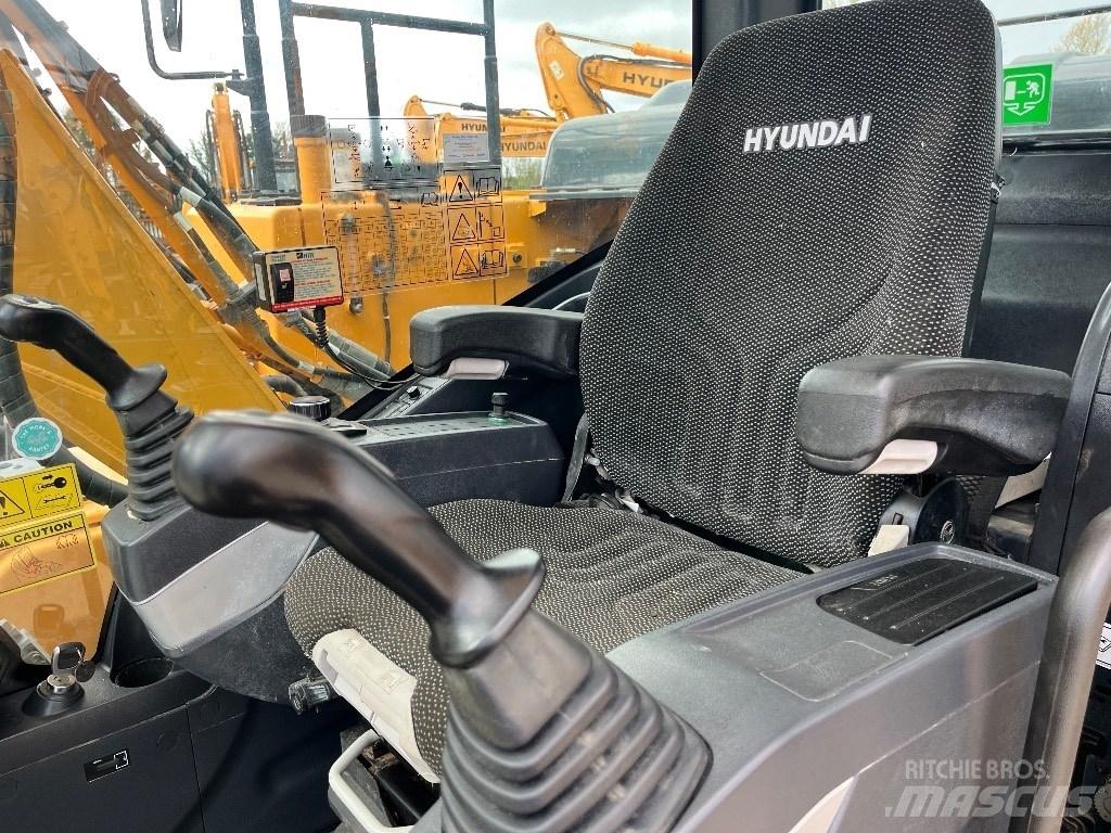 Hyundai HX140L Pásové rýpadlá
