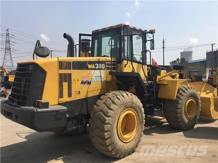 Komatsu WA 380 Kolesové nakladače