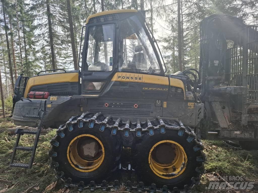 Ponsse BUFFALO 8W Lesné traktory