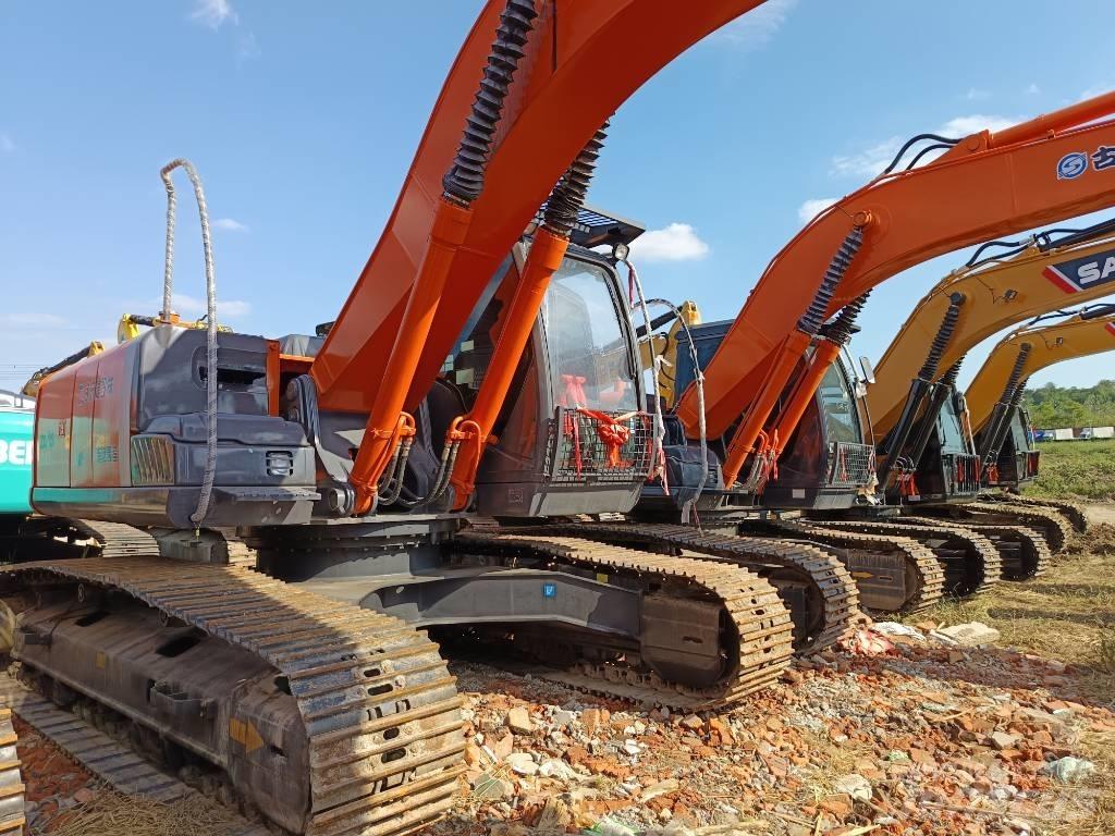 Hitachi ZX240 Pásové rýpadlá