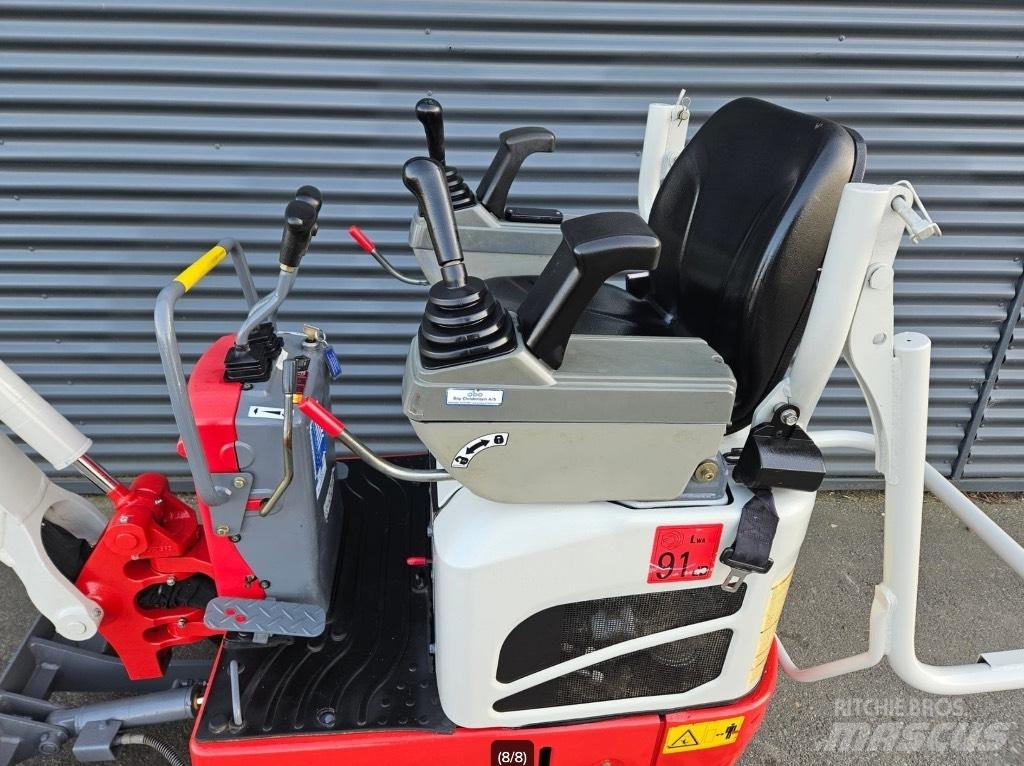 Takeuchi TB 210 R Mini rýpadlá < 7t