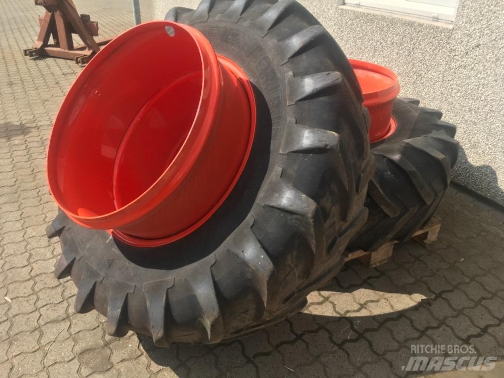  Tvillinghjul Pneumatiky, kolesá a ráfiky