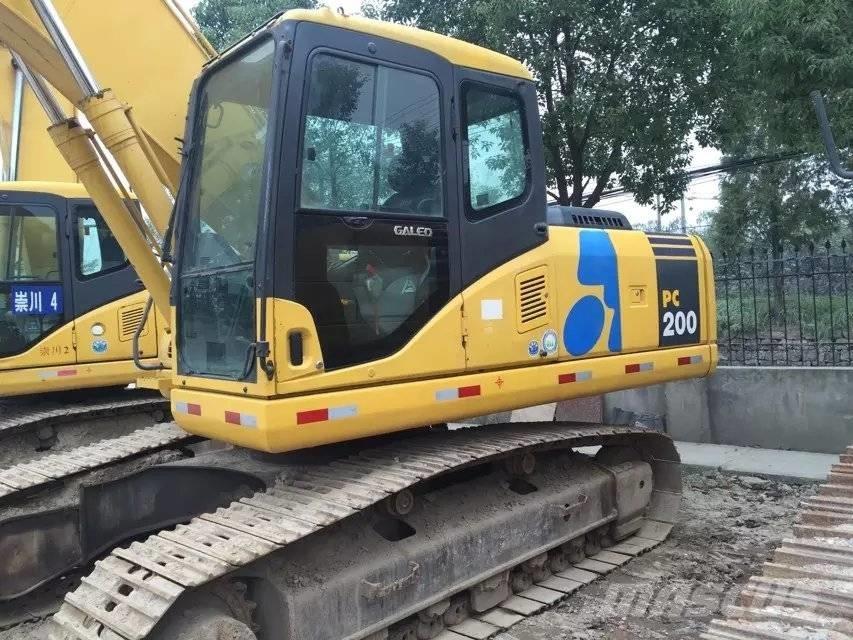 Komatsu PC 200-7 Pásové rýpadlá