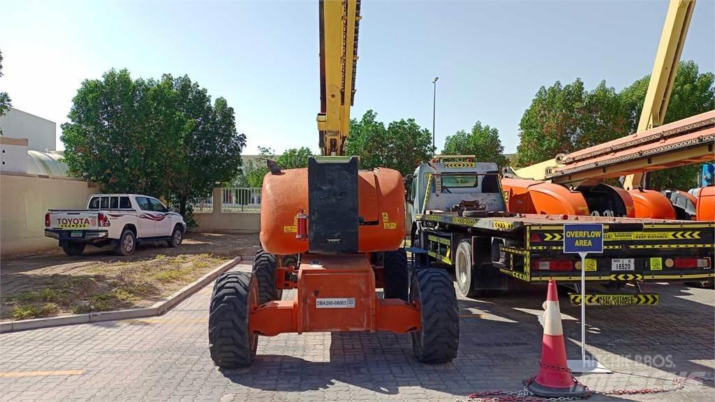 JLG 800AJ Kĺbové plošiny