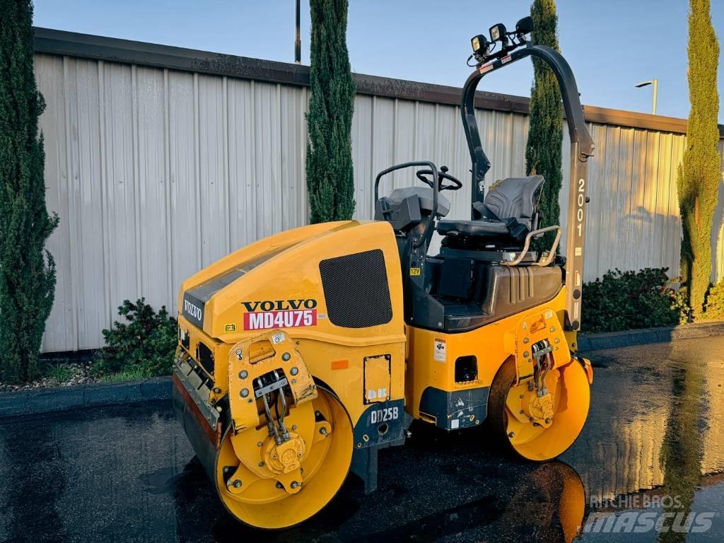 Volvo DD 25 B Tandemové valce