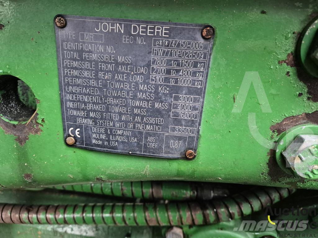 John Deere 7710 Traktory