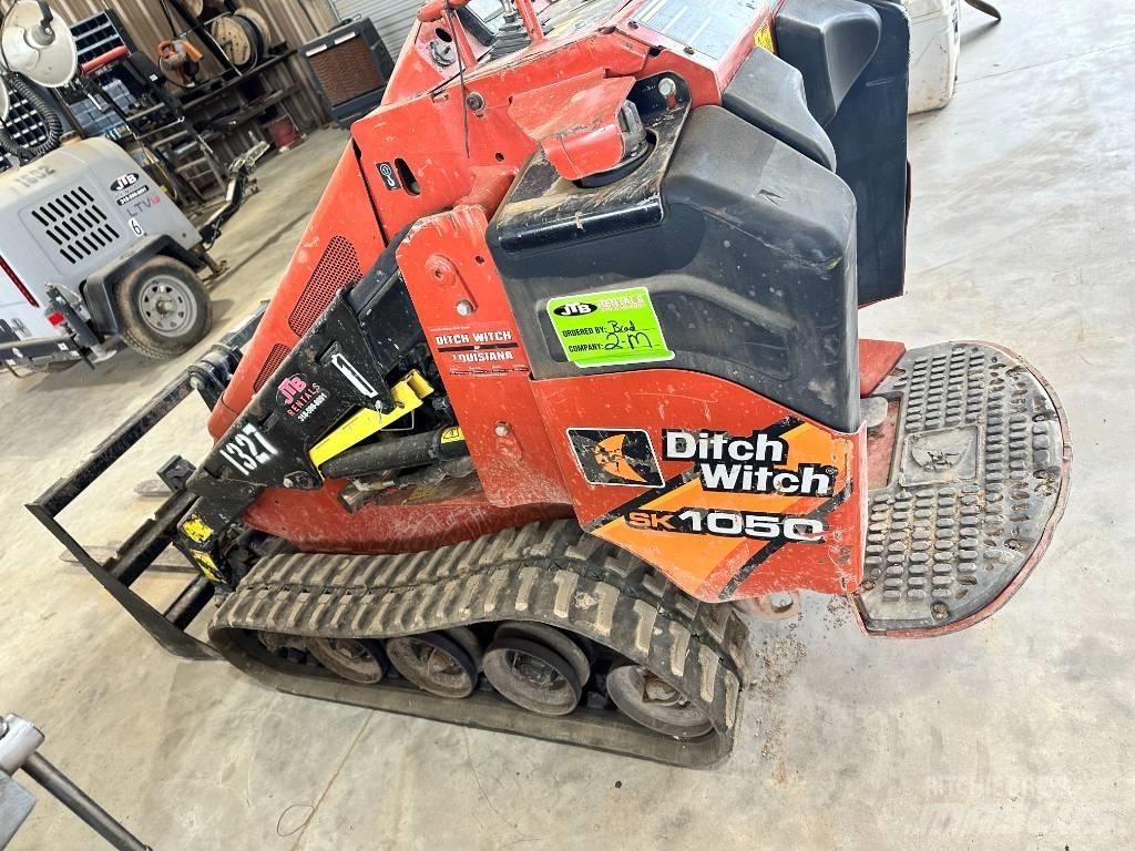 Ditch Witch SK 1050 Šmykom riadené nakladače