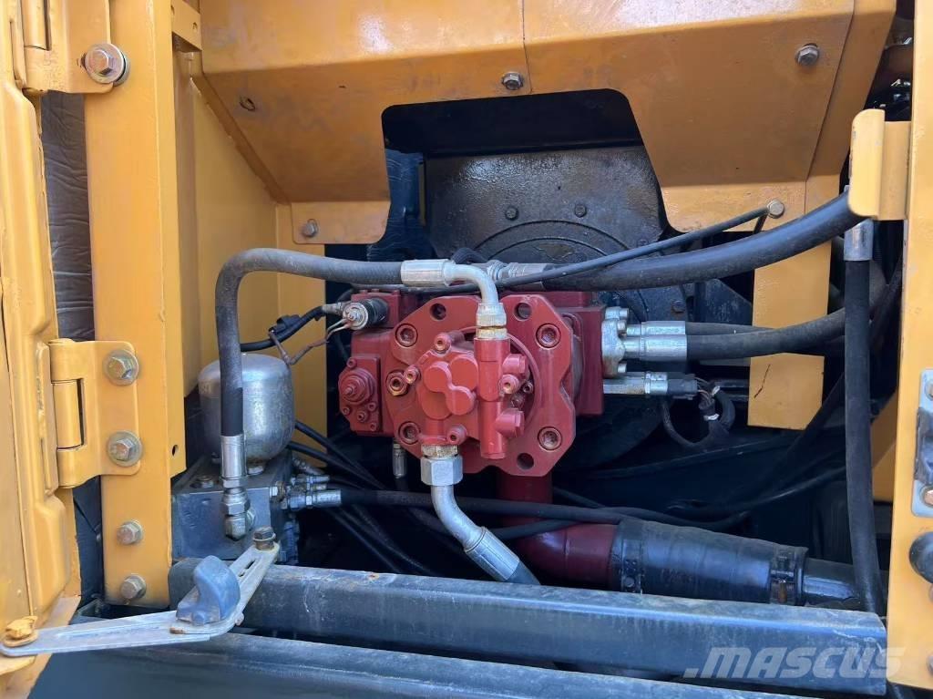 Hyundai R 150LC-9S Pásové rýpadlá