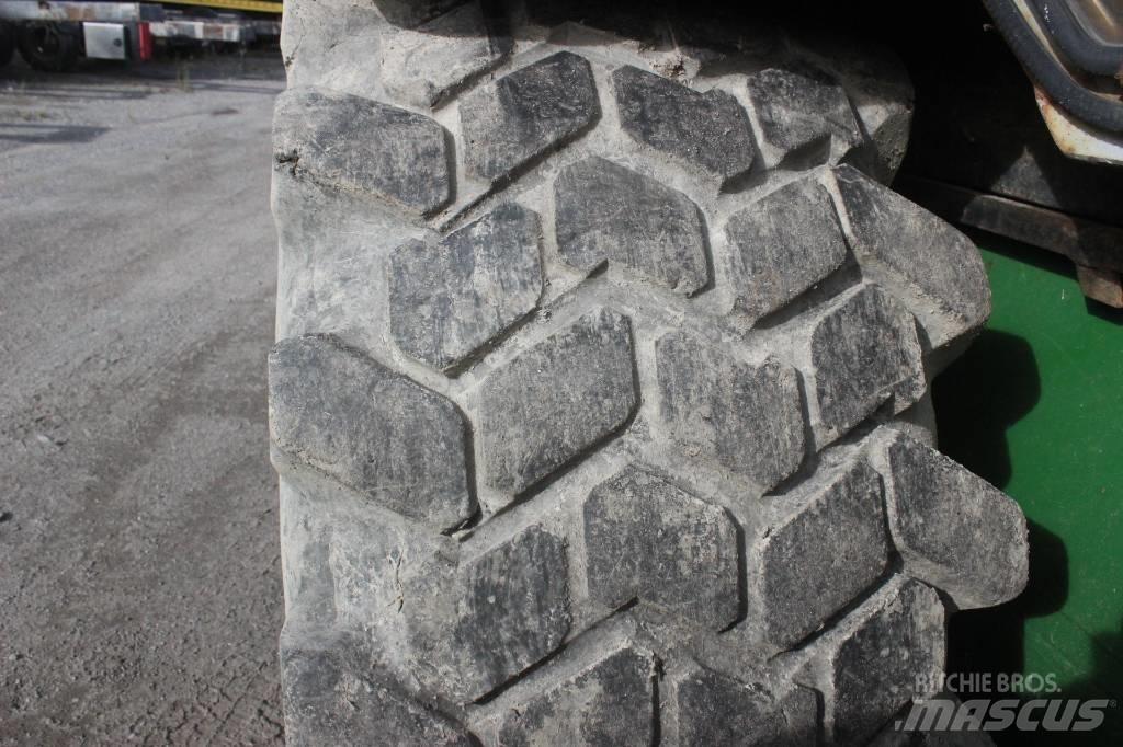 Huddig 960 Kolesové rýpadlá