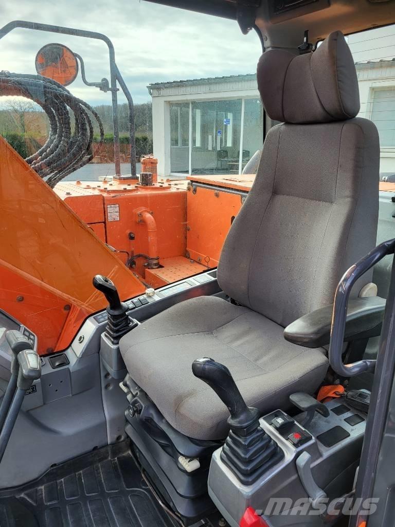 Doosan DX 140 LCR-3 Pásové rýpadlá