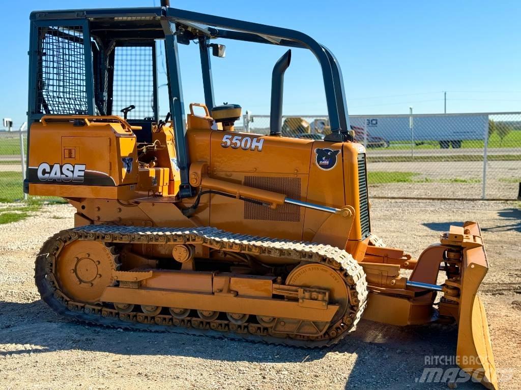 CASE 550 H Pásové dozéry