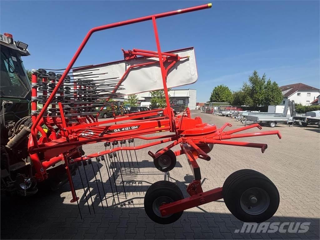 Kuhn GA4121GM Riadkovače