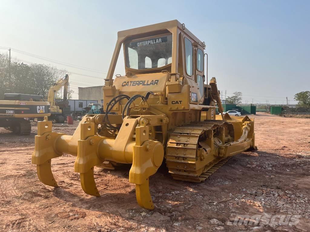 CAT D7G Pásové dozéry