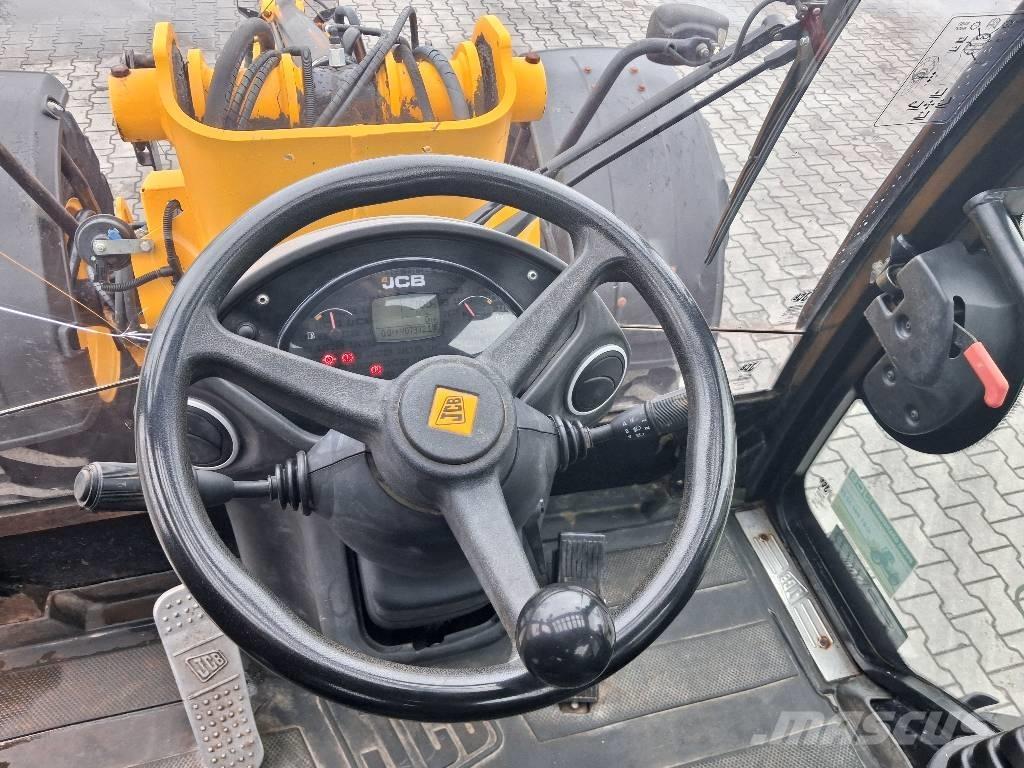 JCB TM 320 AGRI Teleskopické nakladače pre poľnohospodárstvo