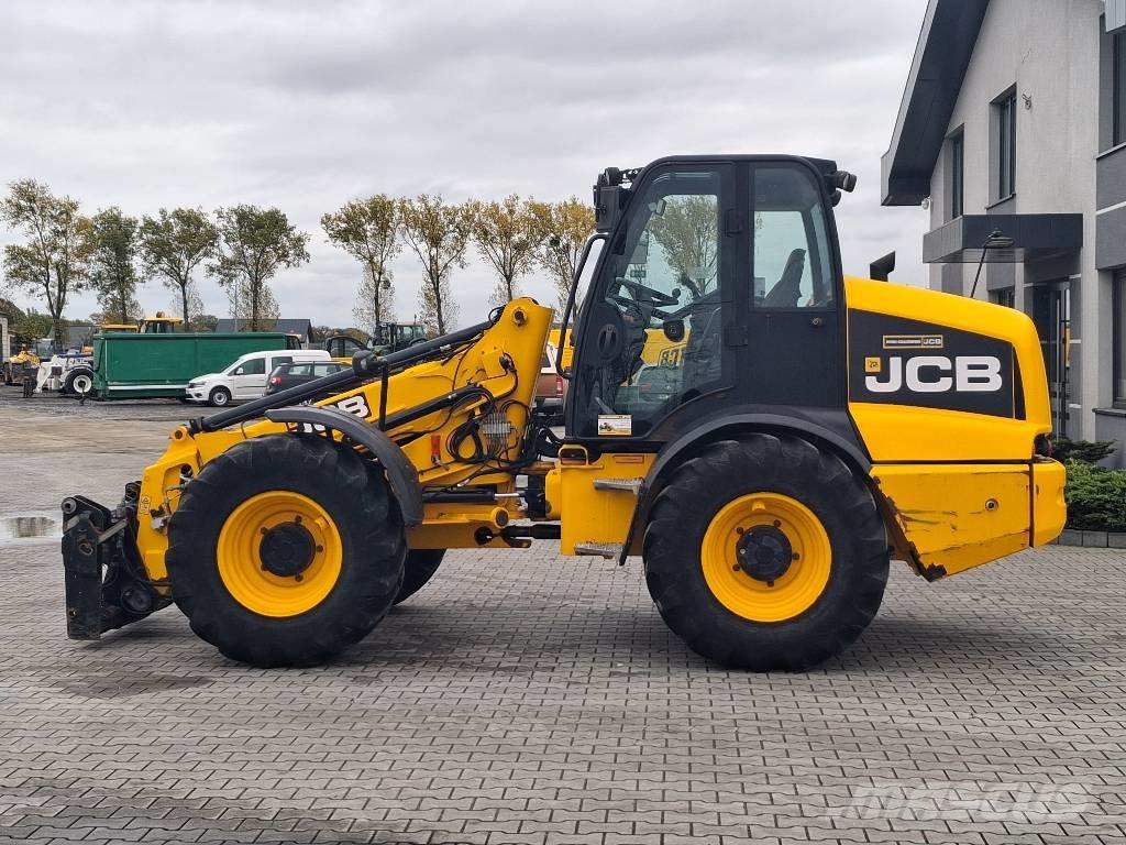 JCB TM 320 AGRI Teleskopické nakladače pre poľnohospodárstvo