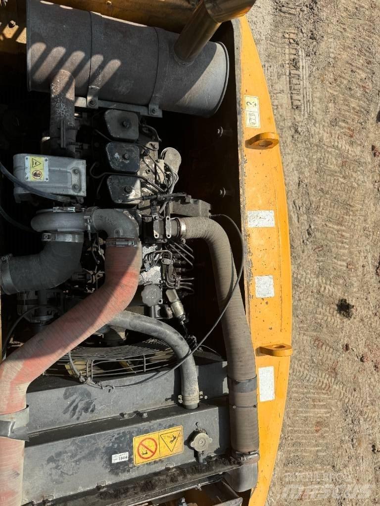 Hyundai R150W-9 Kolesové rýpadlá