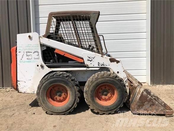 Bobcat 753 Šmykom riadené nakladače