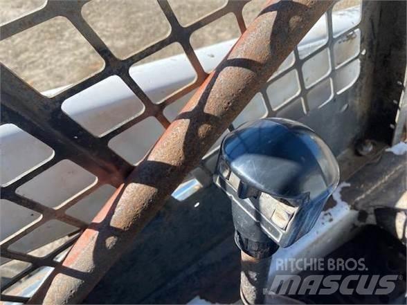 Bobcat 763 Šmykom riadené nakladače