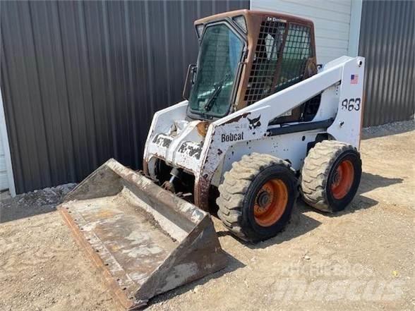 Bobcat 863 Šmykom riadené nakladače