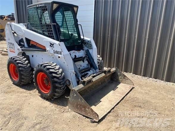 Bobcat S220 Šmykom riadené nakladače