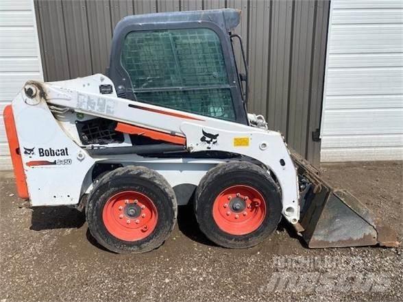 Bobcat S450 Šmykom riadené nakladače