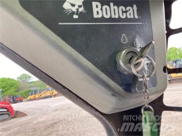 Bobcat T140 Šmykom riadené nakladače