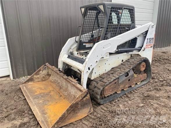 Bobcat T180 Šmykom riadené nakladače